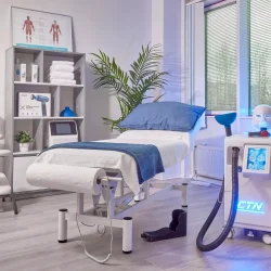 XCRYO-treatment-room.2048